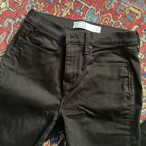 AYR The Skinny jeans in black. Size 28, length 28.